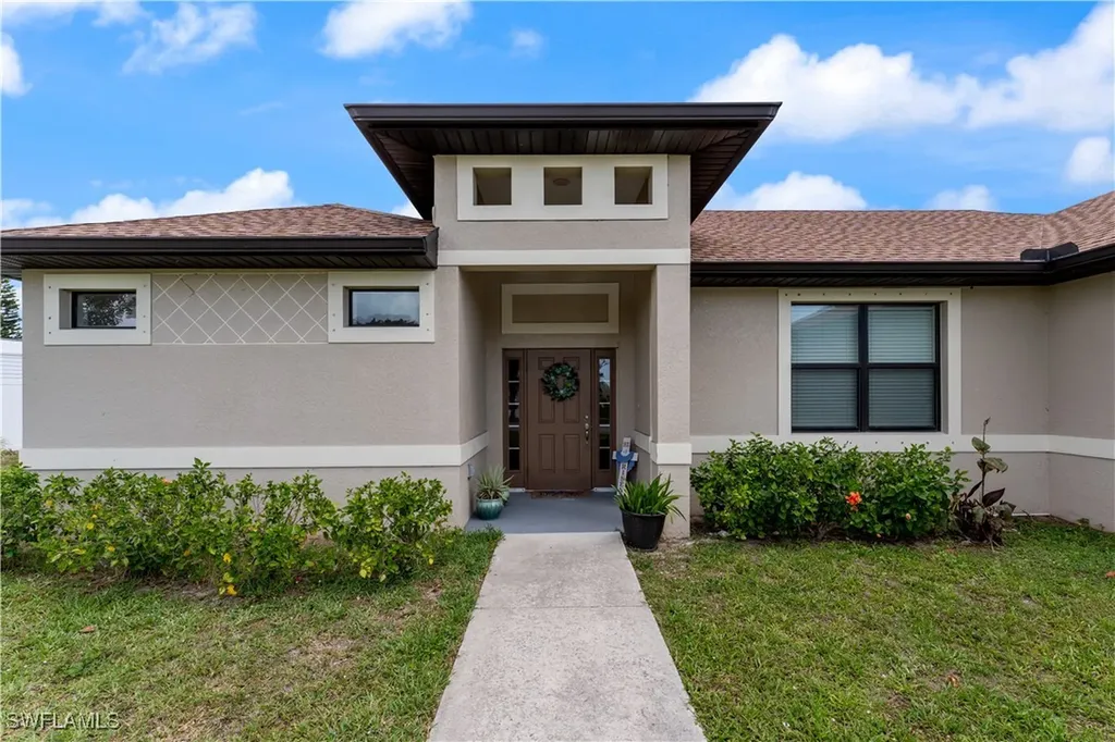 2717 Shelby Parkway Cape Coral FL 33904
