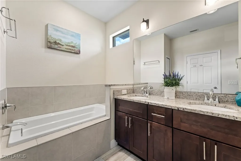 2717 Shelby Parkway Cape Coral FL 33904