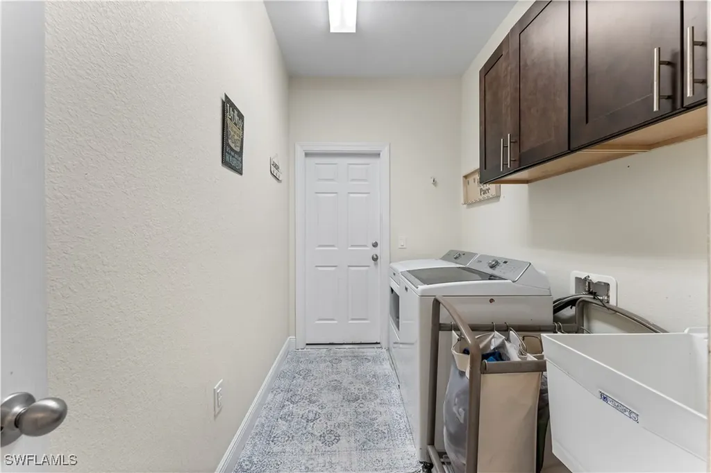 2717 Shelby Parkway Cape Coral FL 33904
