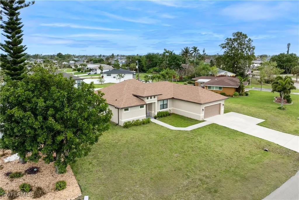 2717 Shelby Parkway Cape Coral FL 33904