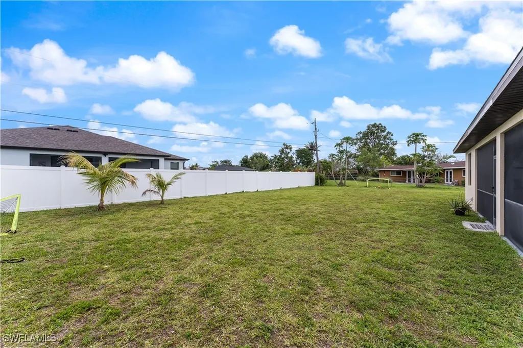 2717 Shelby Parkway Cape Coral FL 33904