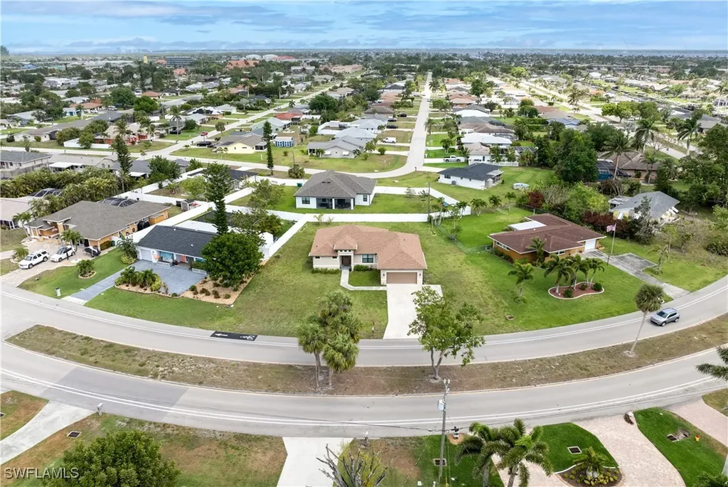 2717 Shelby Parkway Cape Coral FL 33904