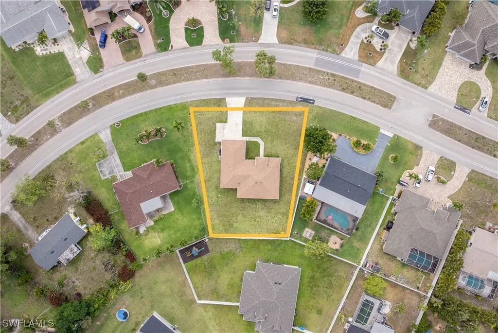 2717 Shelby Parkway Cape Coral FL 33904