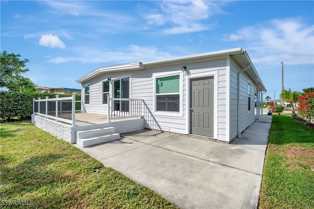 50 Le Mans Drive Naples FL 34112