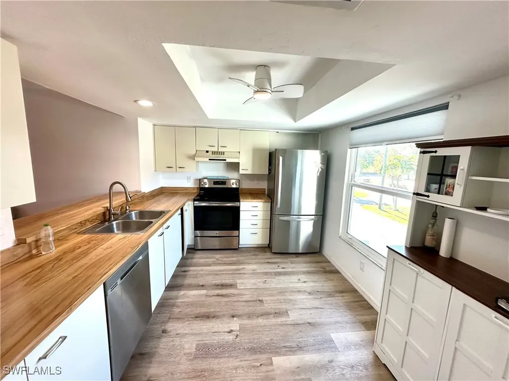 1521 SW 47th Terrace Cape Coral FL 33914