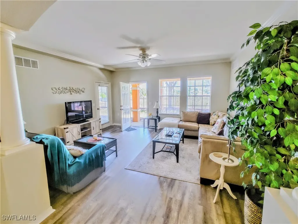 1788 Concordia Lake Circle Cape Coral FL 33909