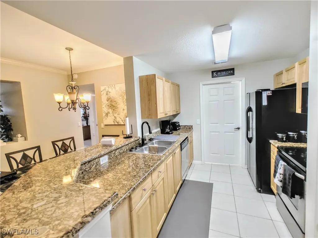 1788 Concordia Lake Circle Cape Coral FL 33909