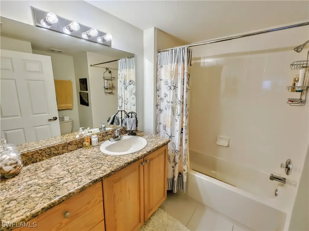 1788 Concordia Lake Circle Cape Coral FL 33909