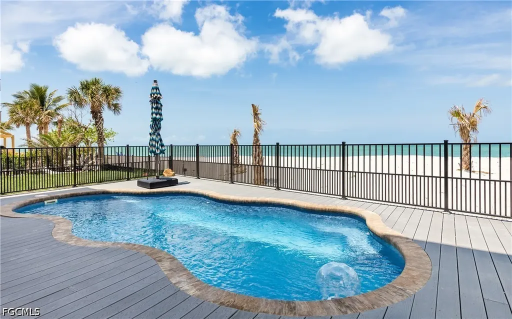 4620 Oro Pesos Lane Upper Captiva FL 33924