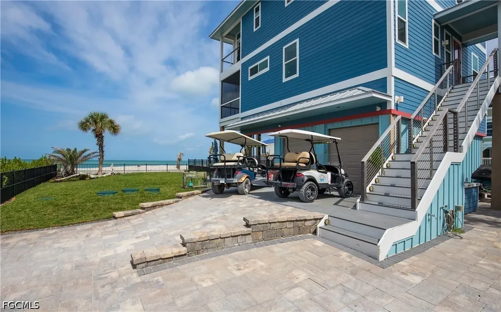 4620 Oro Pesos Lane Upper Captiva FL 33924