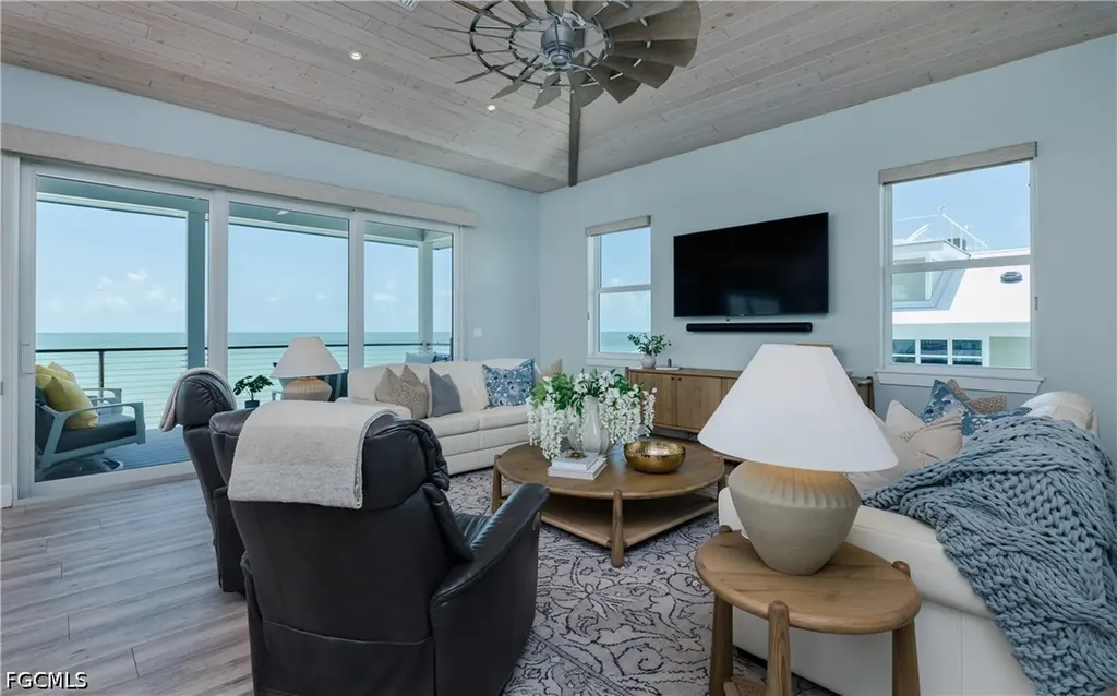 4620 Oro Pesos Lane Upper Captiva FL 33924
