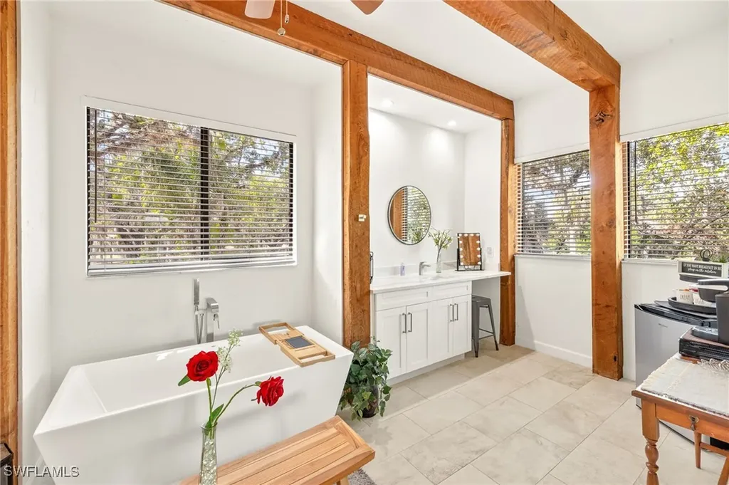 18925 S River Road Alva FL 33920