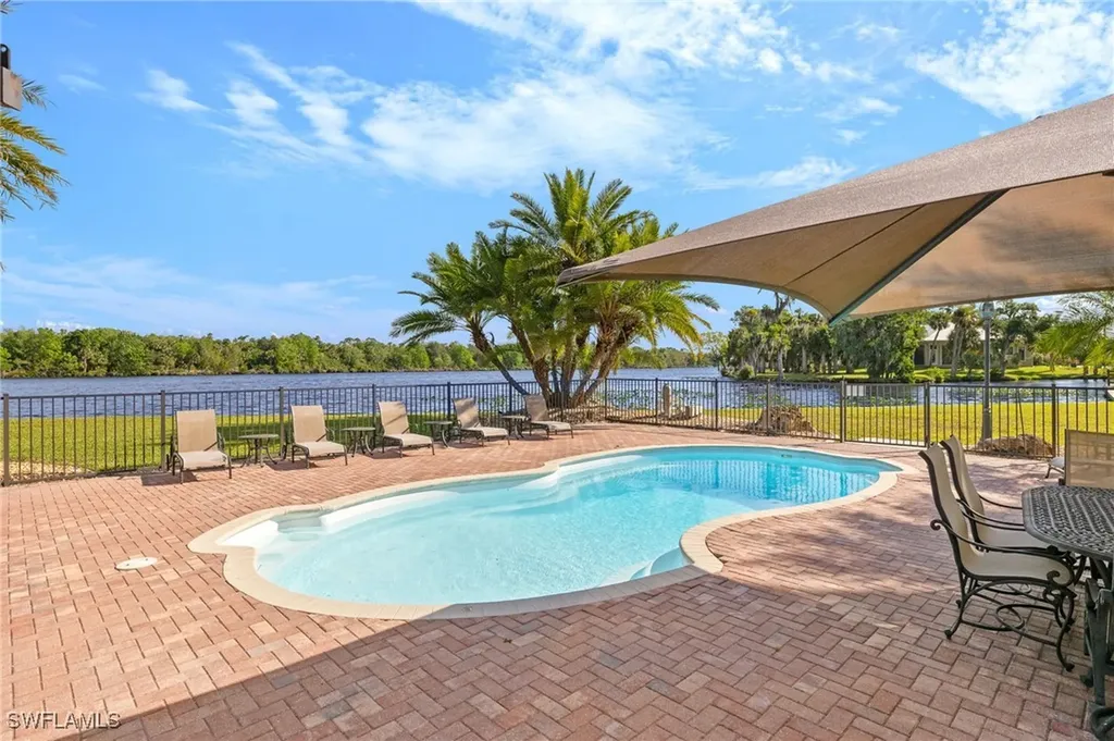 18925 S River Road Alva FL 33920