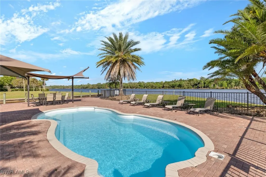 18925 S River Road Alva FL 33920