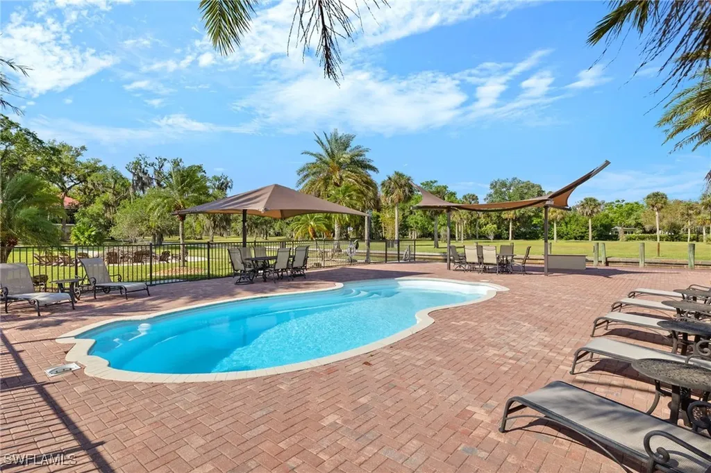 18925 S River Road Alva FL 33920