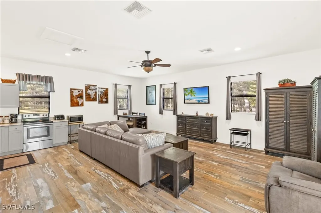 18925 S River Road Alva FL 33920