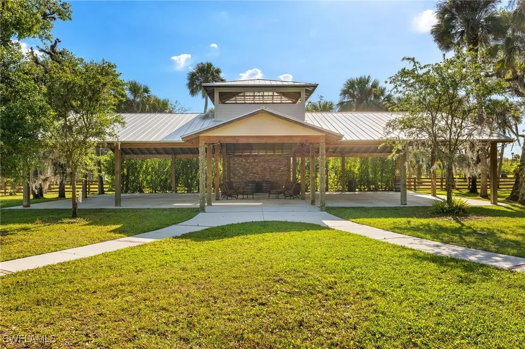 18925 S River Road Alva FL 33920