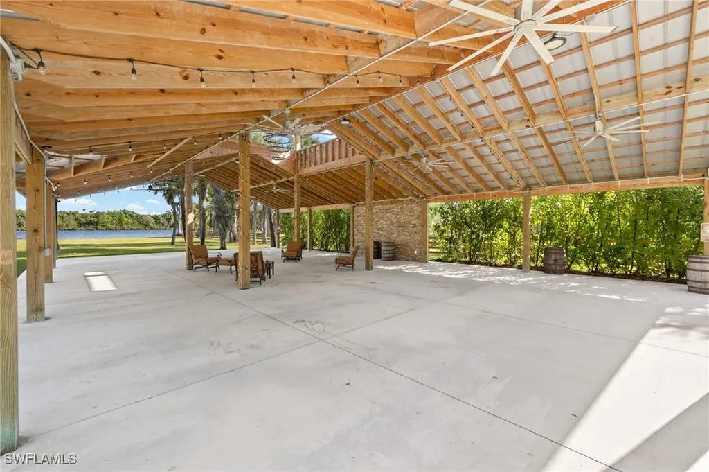 18925 S River Road Alva FL 33920