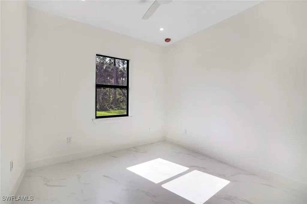 135 18th Avenue NW Naples FL 34120