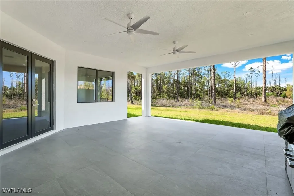 135 18th Avenue NW Naples FL 34120