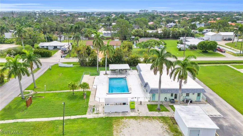 95 Sycamore Lane Fort Myers FL 33908