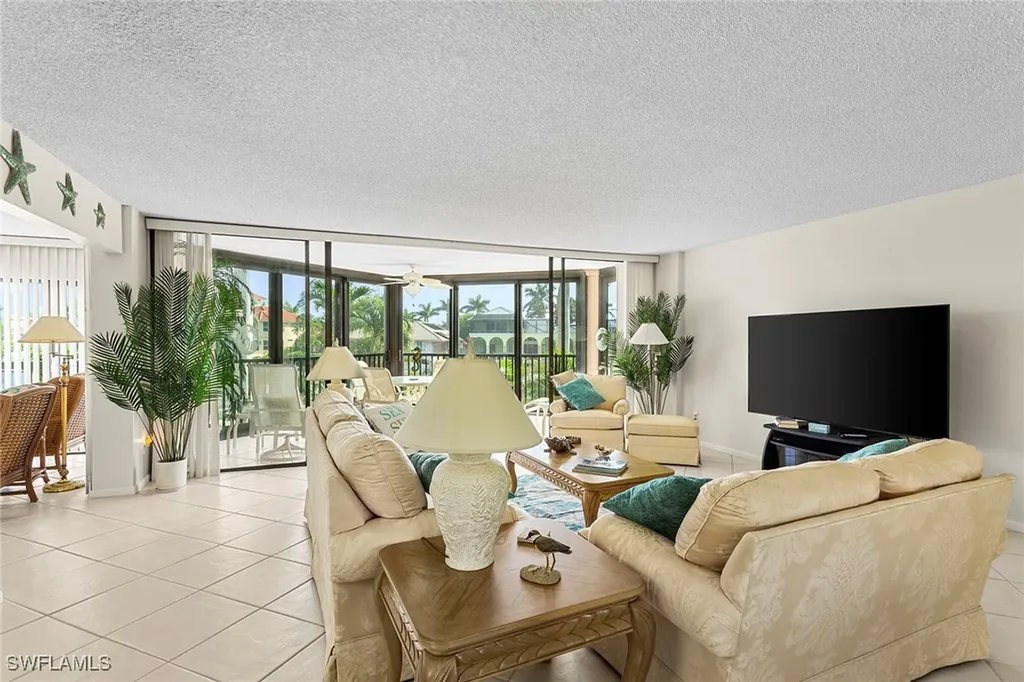 845 Collier Court Marco Island FL 34145