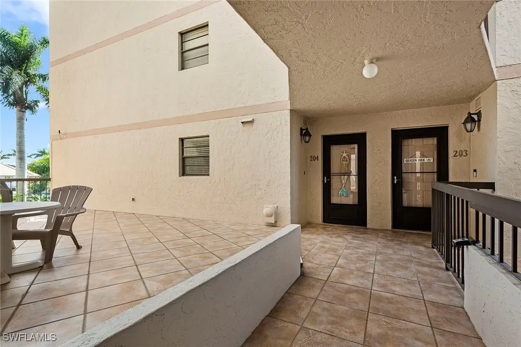 845 Collier Court Marco Island FL 34145