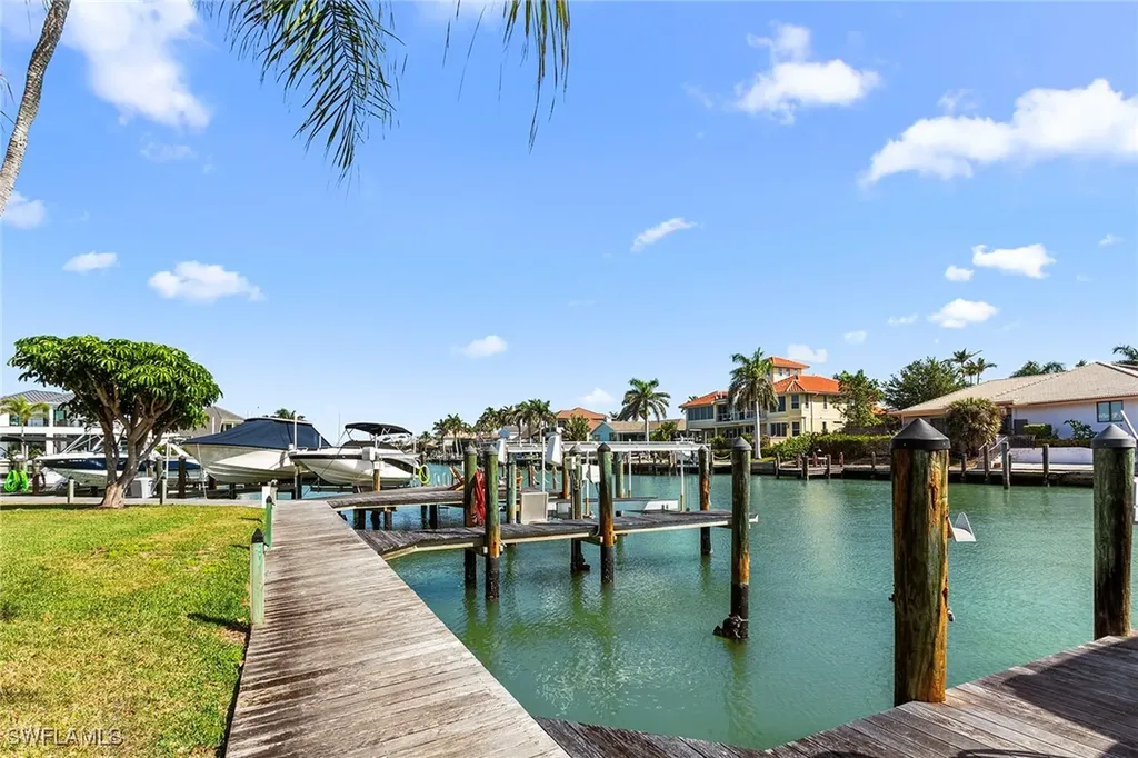 845 Collier Court Marco Island FL 34145
