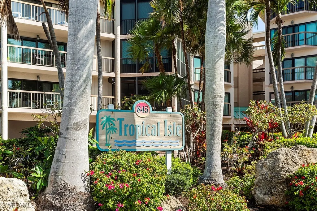 845 Collier Court Marco Island FL 34145