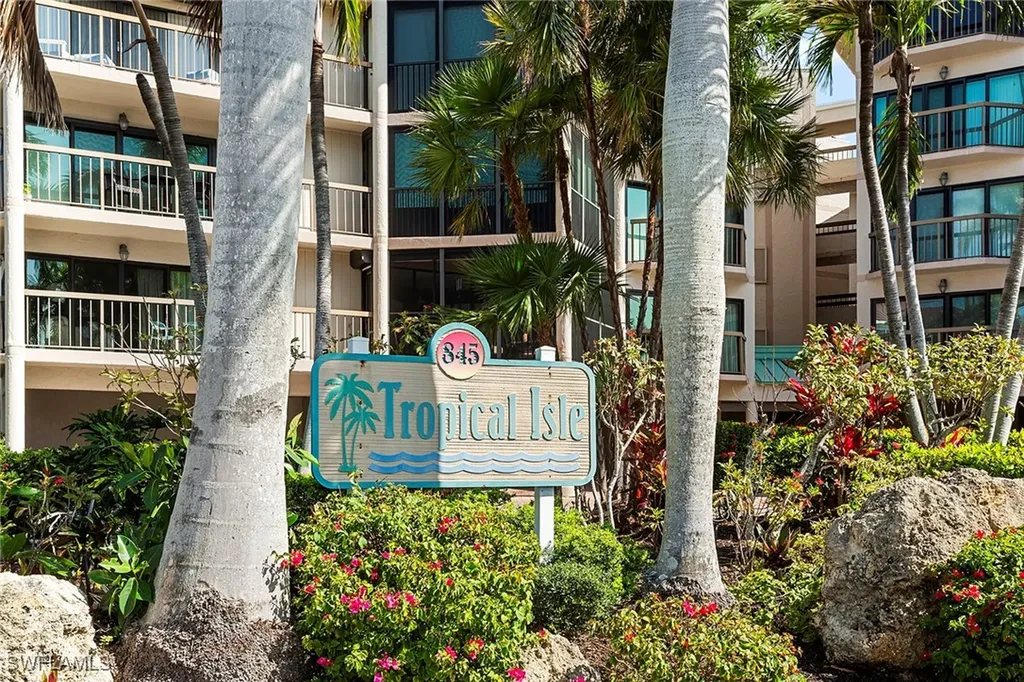 845 Collier Court Marco Island FL 34145