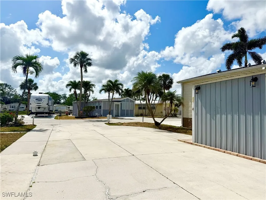 371 Imperial Wilderness Boulevard Naples FL 34114