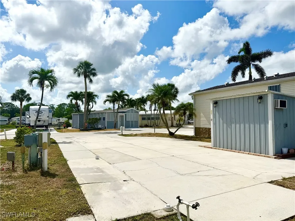 371 Imperial Wilderness Boulevard Naples FL 34114