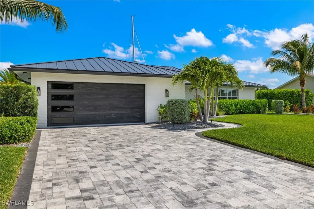 971 S Town And River Drive Fort Myers FL 33919