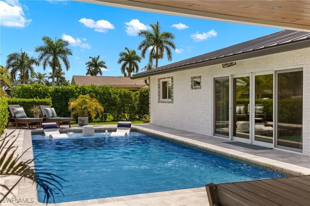 971 S Town And River Drive Fort Myers FL 33919