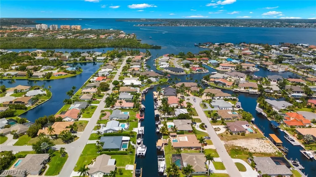 971 S Town And River Drive Fort Myers FL 33919