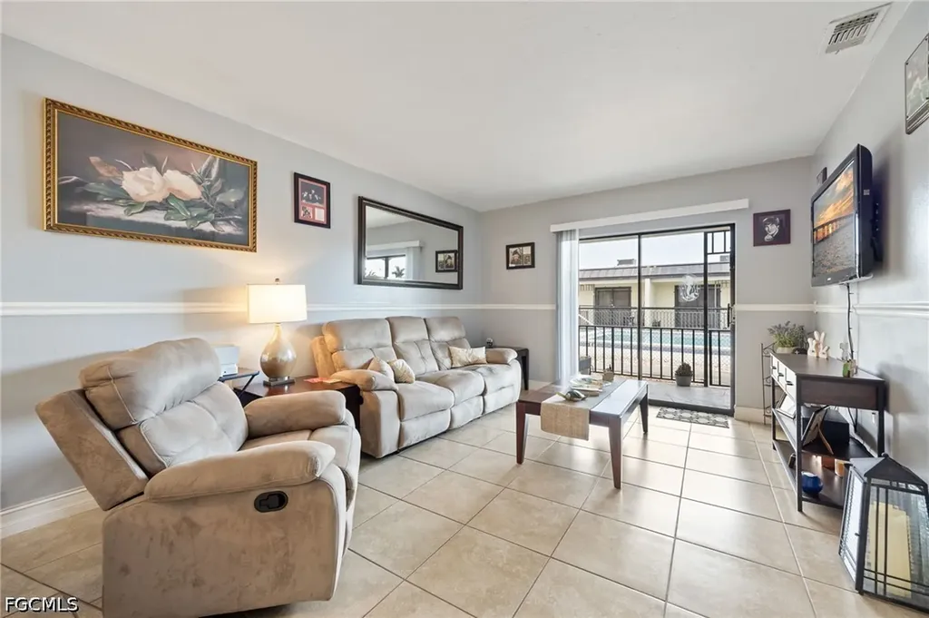 4514 Santa Barbara Boulevard Cape Coral FL 33914