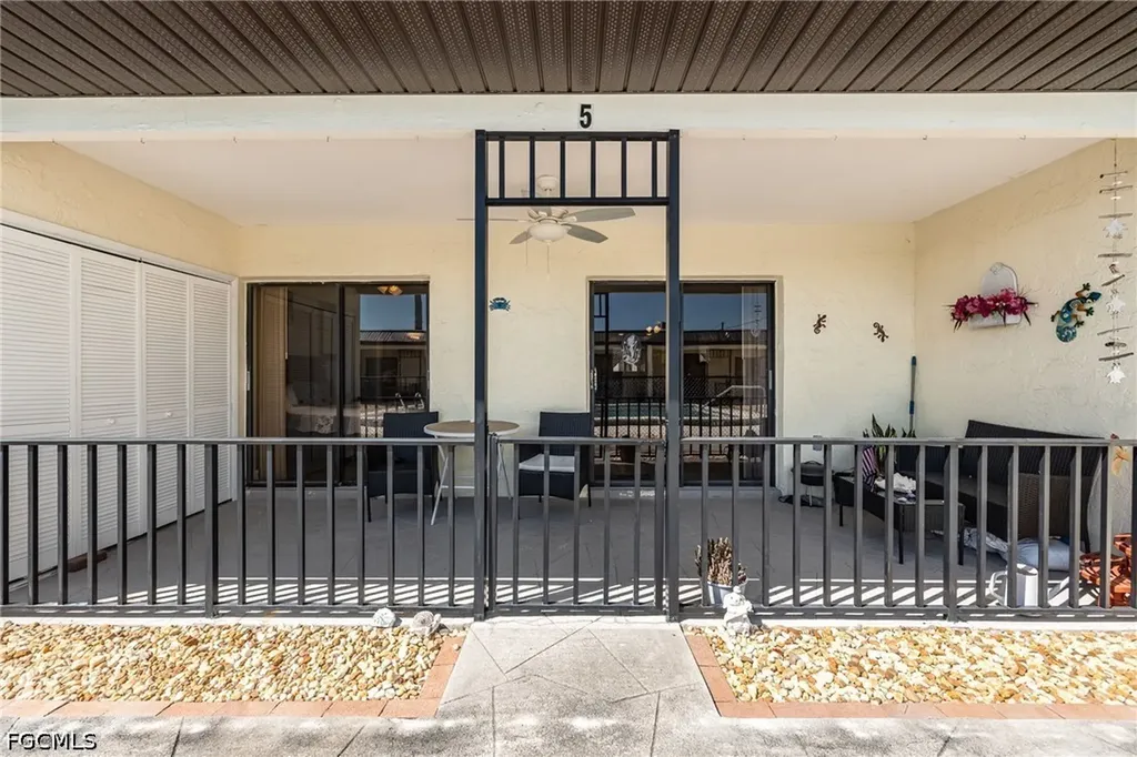 4514 Santa Barbara Boulevard Cape Coral FL 33914