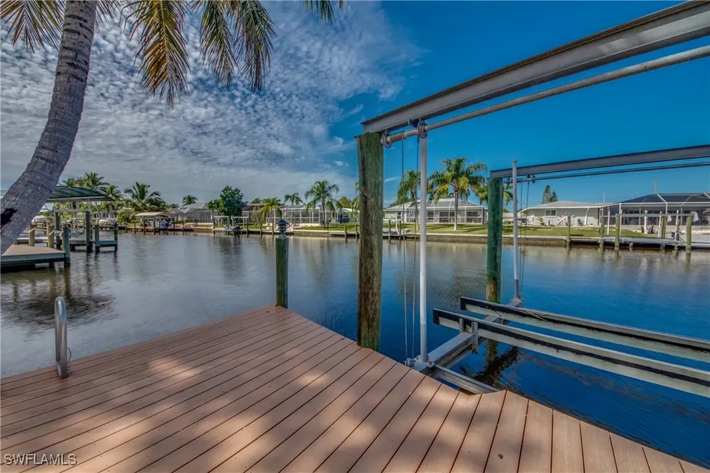 3528 SE 1st Place Cape Coral FL 33904