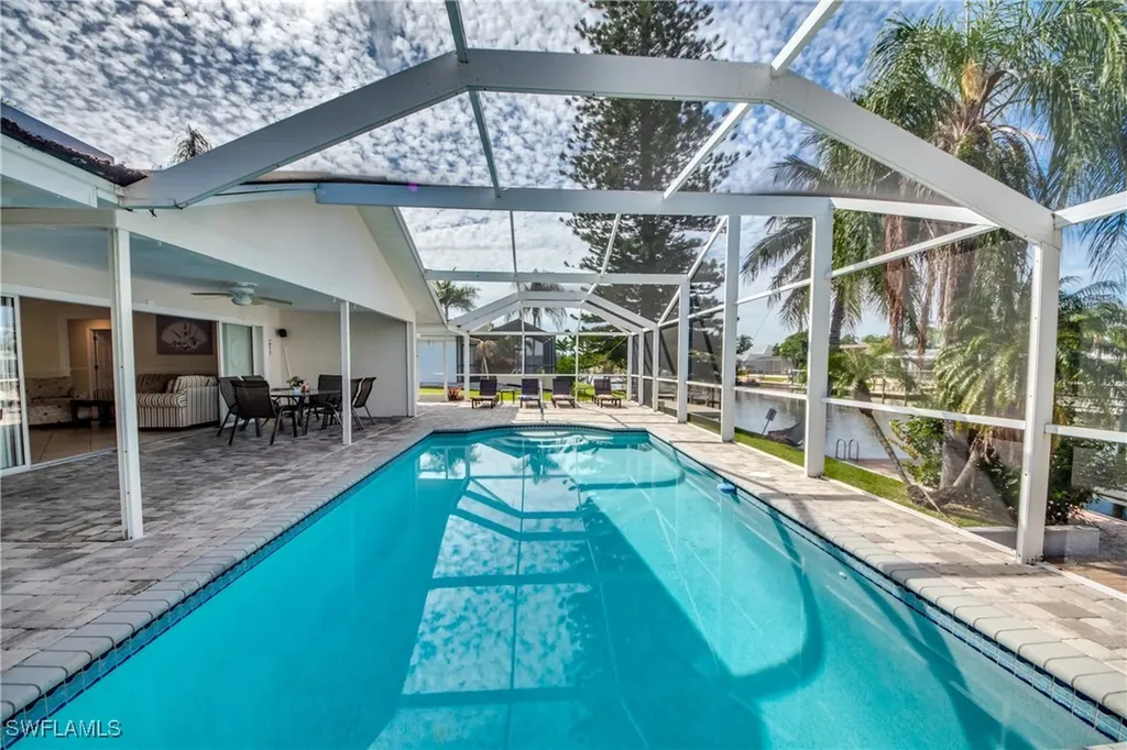 3528 SE 1st Place Cape Coral FL 33904