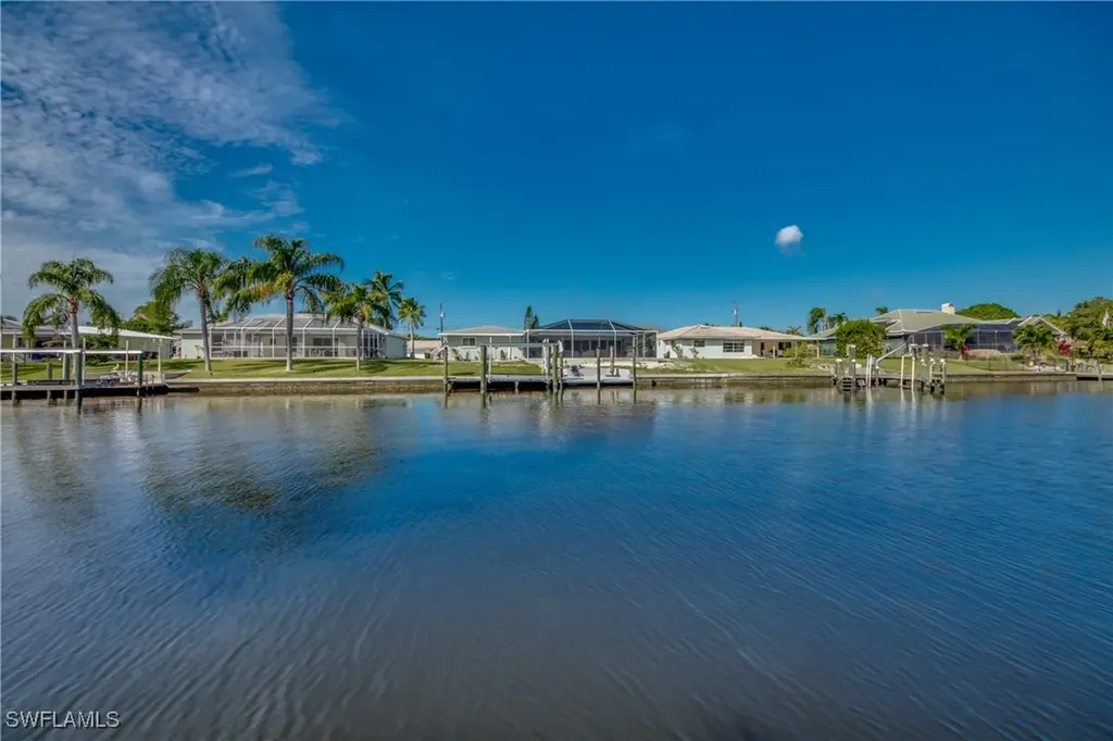 3528 SE 1st Place Cape Coral FL 33904