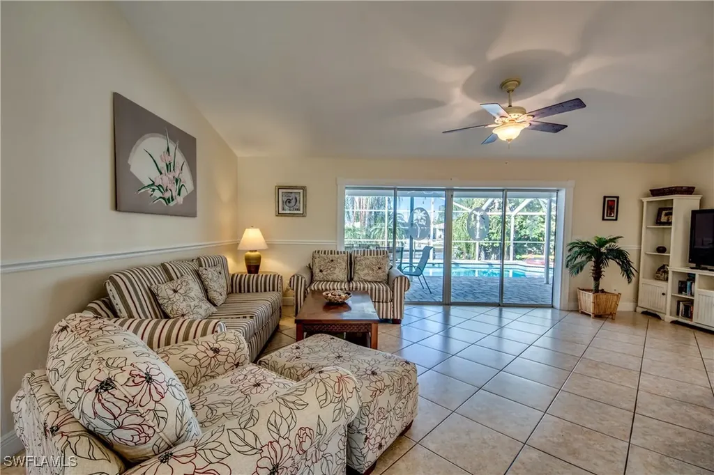3528 SE 1st Place Cape Coral FL 33904