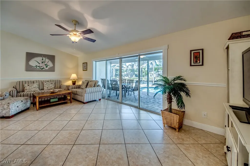 3528 SE 1st Place Cape Coral FL 33904