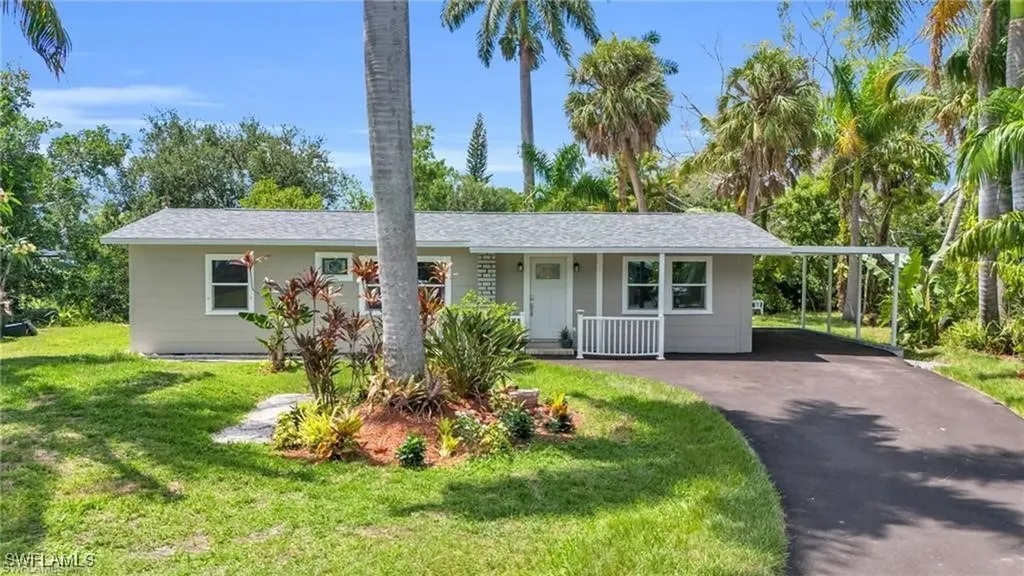 135 Standish Circle North Fort Myers FL 33903