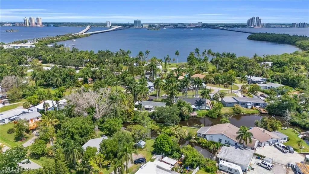 135 Standish Circle North Fort Myers FL 33903