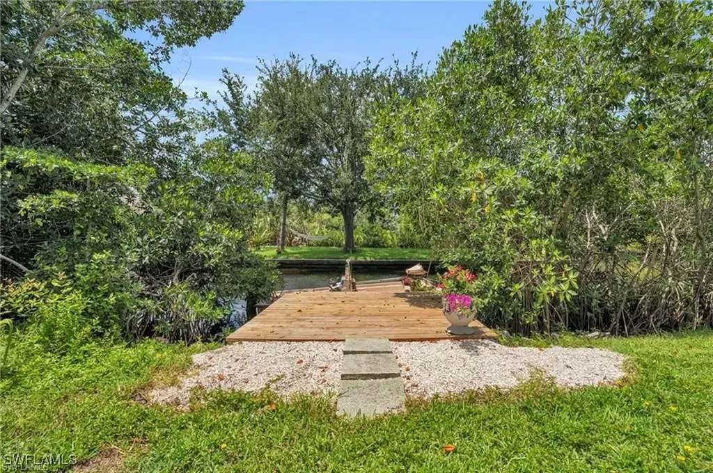 135 Standish Circle North Fort Myers FL 33903