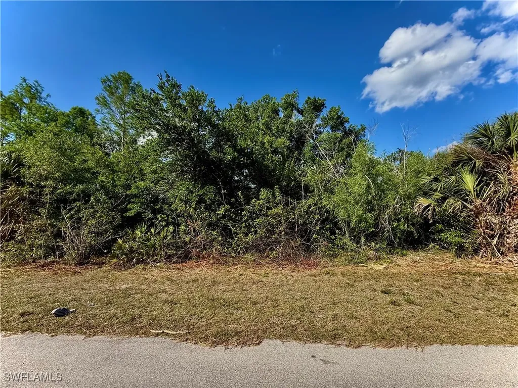 454 Westchester Drive Lehigh Acres FL 33972