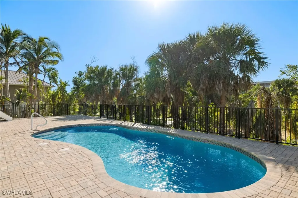 2287 Starfish Lane Sanibel FL 33957