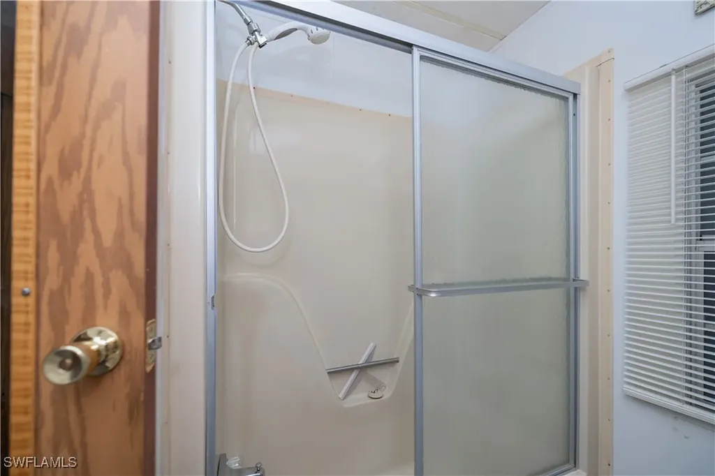 233 Caravan Circle North Fort Myers FL 33903