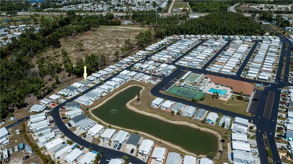 233 Caravan Circle North Fort Myers FL 33903