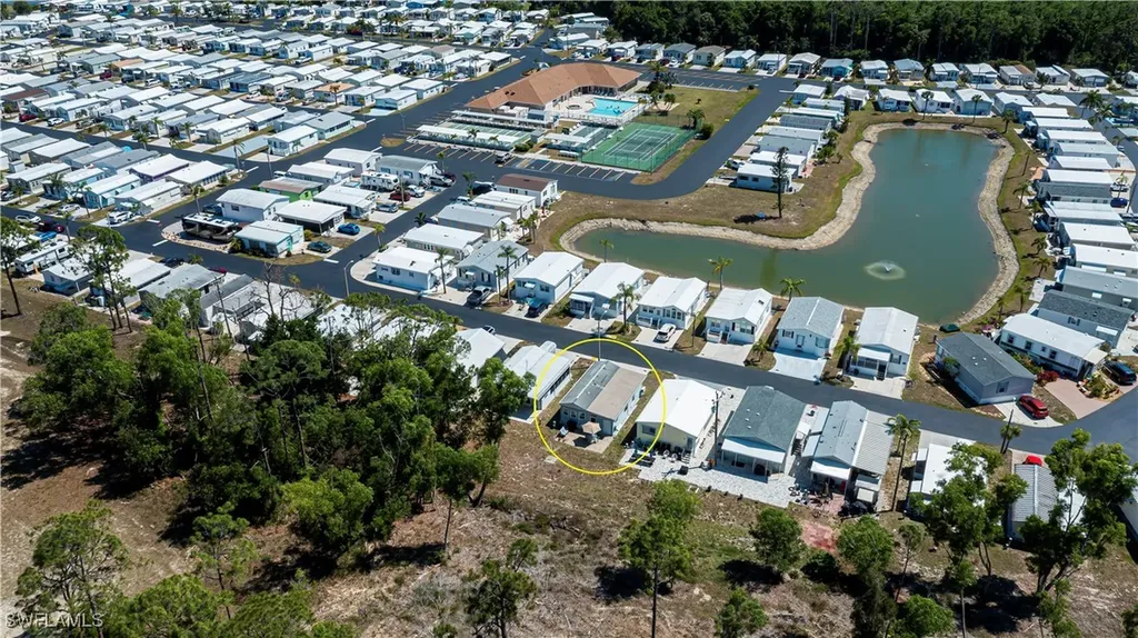 233 Caravan Circle North Fort Myers FL 33903